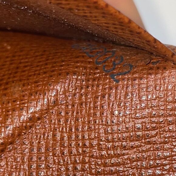 AuthenticâLouisâVuittonâMonogramâTresorâWallet - Picture 16 of 16